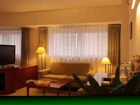 行政商务大床间