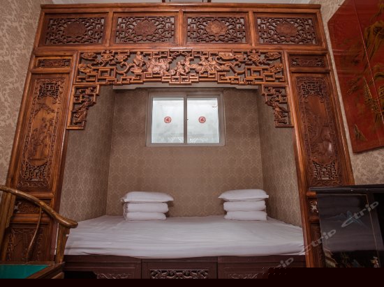 龙凤架子大床房