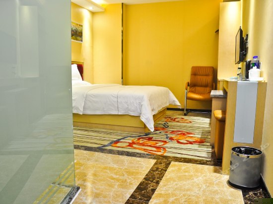 标准大床房（无窗）