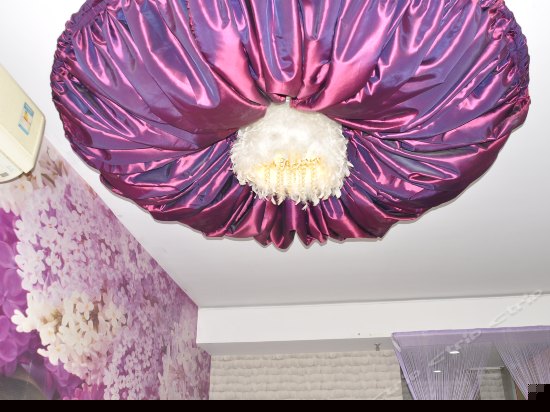 精品时尚情人房