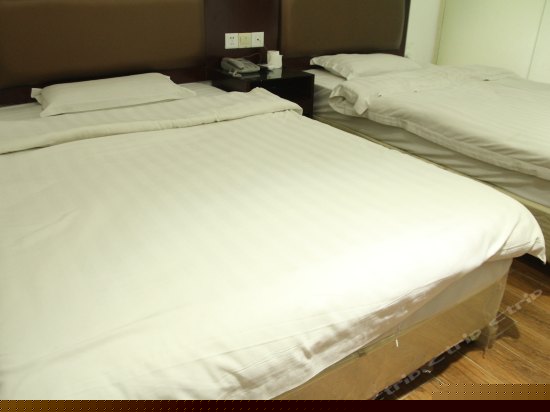 标准双人房（无窗）