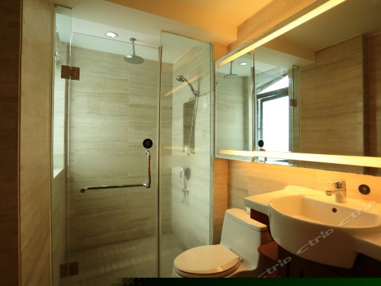 高级海景三卧套房