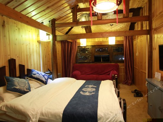 4楼木房特色观景大床