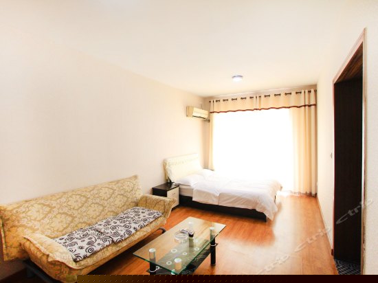 豪华江景大床房