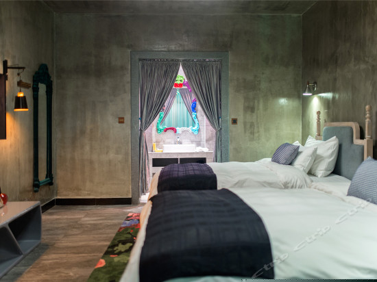 花园海景双床房