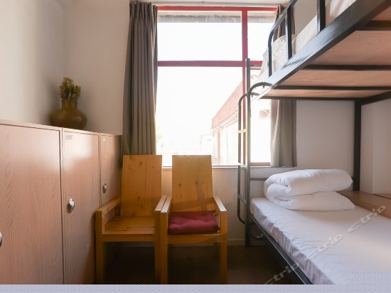 六人间（床位房）