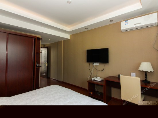 恋蝶（豪华特色大床房）