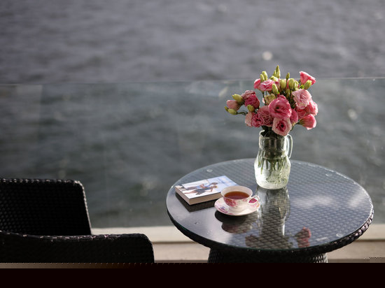 270度环视海景海上超豪华大床房