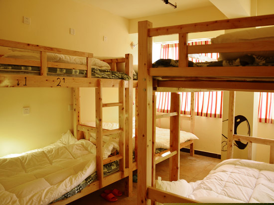 女生六人间空调（床位房）