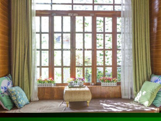 庭院阳光大床房