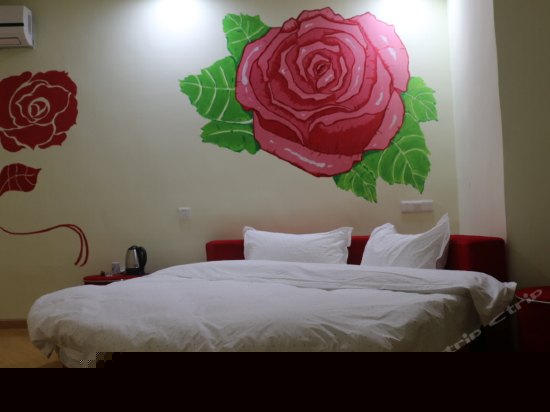 特价主题房(无窗)