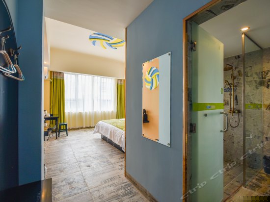 体育主题电影房