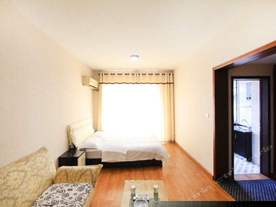 豪华江景大床房