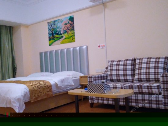 零度时尚大床房