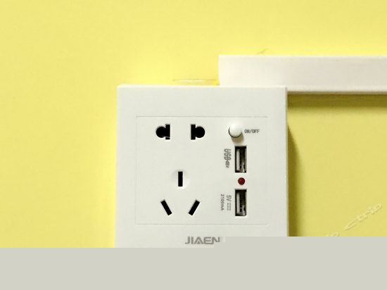 女生八人间床位房（尚勤）