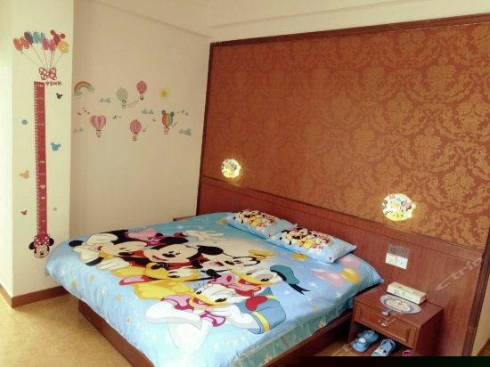 米奇儿童主题房