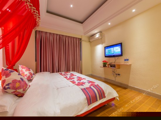 豪华舒适大床房