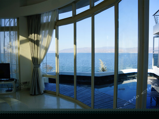 月瞳-浪漫海景圆床房