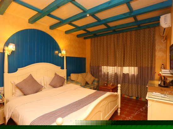 豪华风情大床房