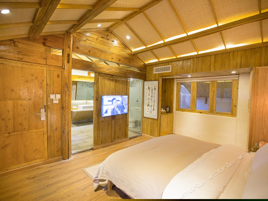 浪漫樱缘（独立空中花园套房）