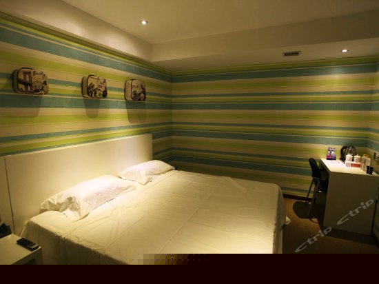 特价大床房（无窗）