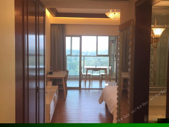 高尔夫球景花蕾套房