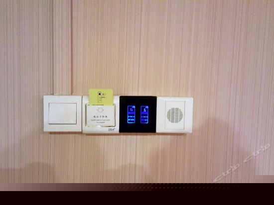 豪华大床房