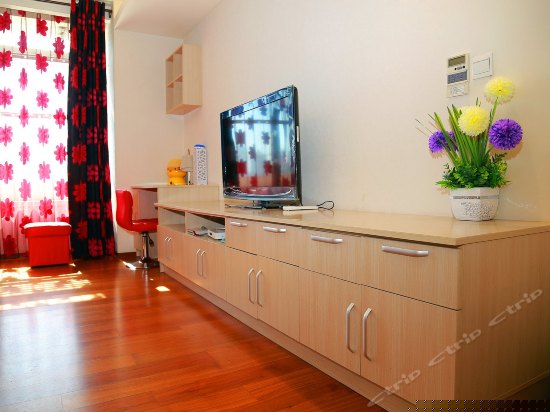 豪华城景大床房