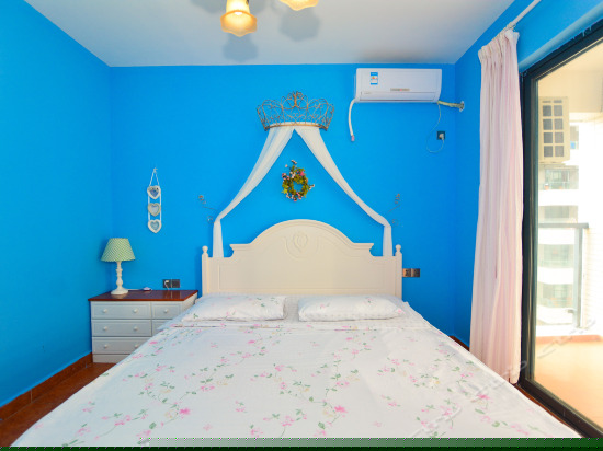 阳台园景大床房