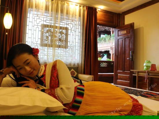 庭院正房大床房