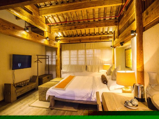 随心自在山景大床房