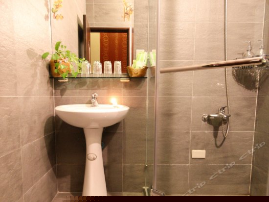 神秘香格里拉四人和室套房