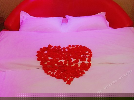 豪华海景恒温水床房