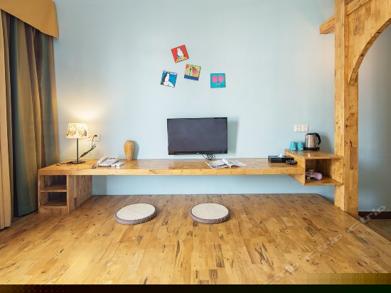 晌午蝉鸣大床房