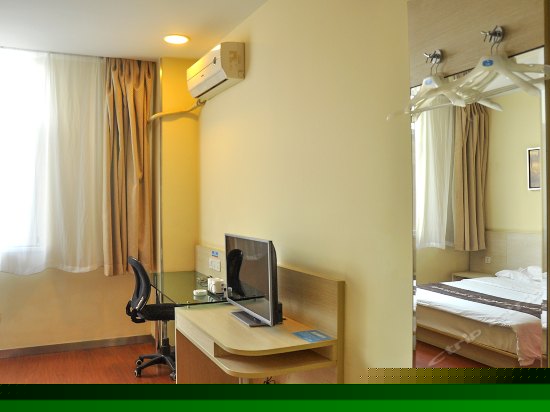 零压高级大床房