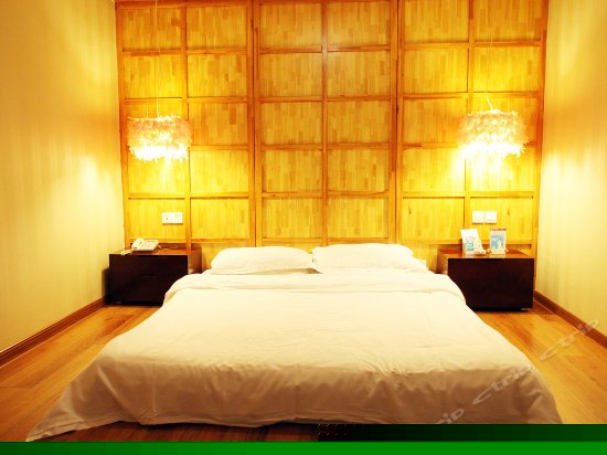 榻榻米风情特色房