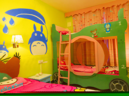 童话城堡亲子房