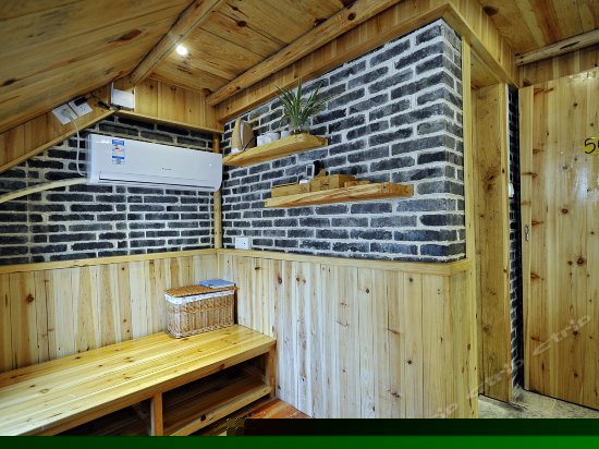 b栋, 碧云小阁阁楼榻榻米房b