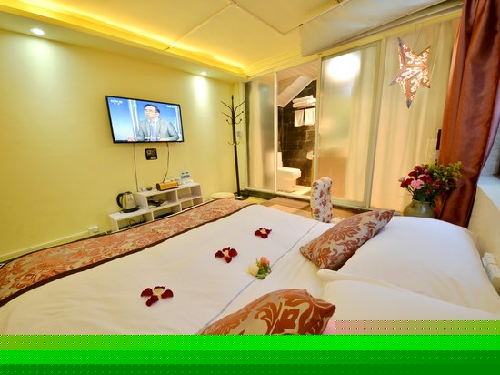 七一阳光蜜月房