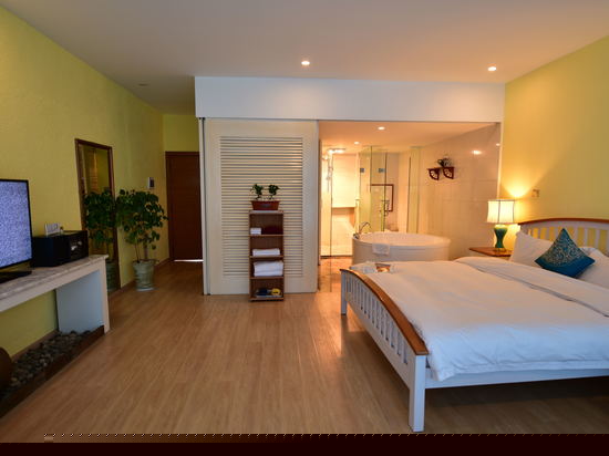 独立露台海景大床房