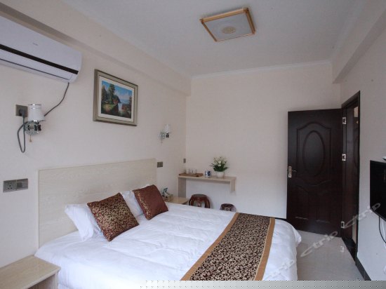 豪华四人家庭套房