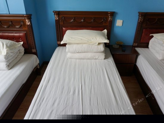 三人间(部分无窗)