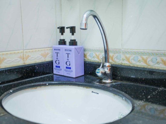 Hello kitty主题房