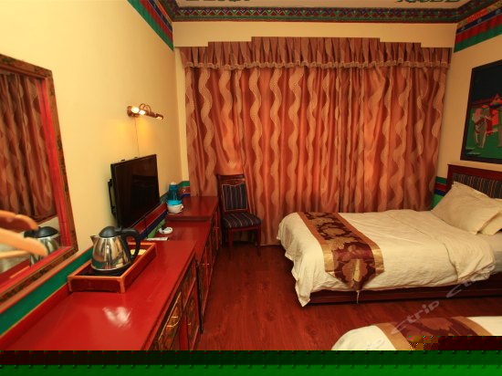 豪华藏式标准间