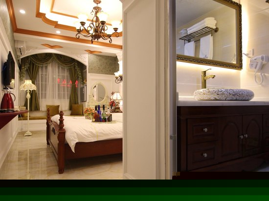 豪华宫廷大床房