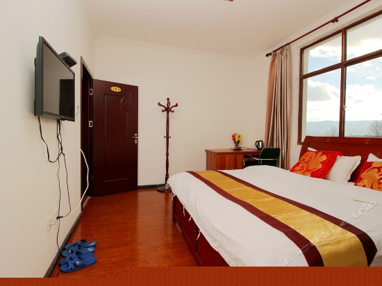 雅致精品情侣大床房