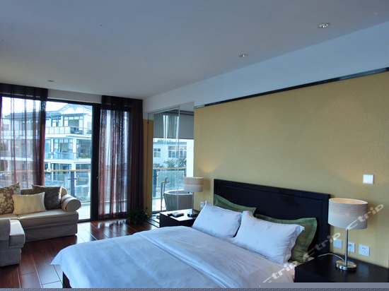 双海景大床房303