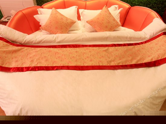 奢侈情侣主题房