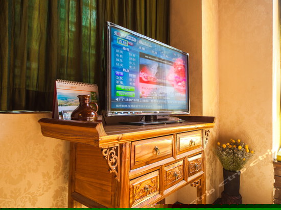 精品大床房（三寸日光）