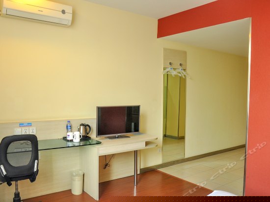 零压高级大床房